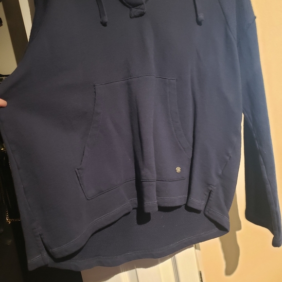 Roxy Sweatshirt - Picture 2 of 6